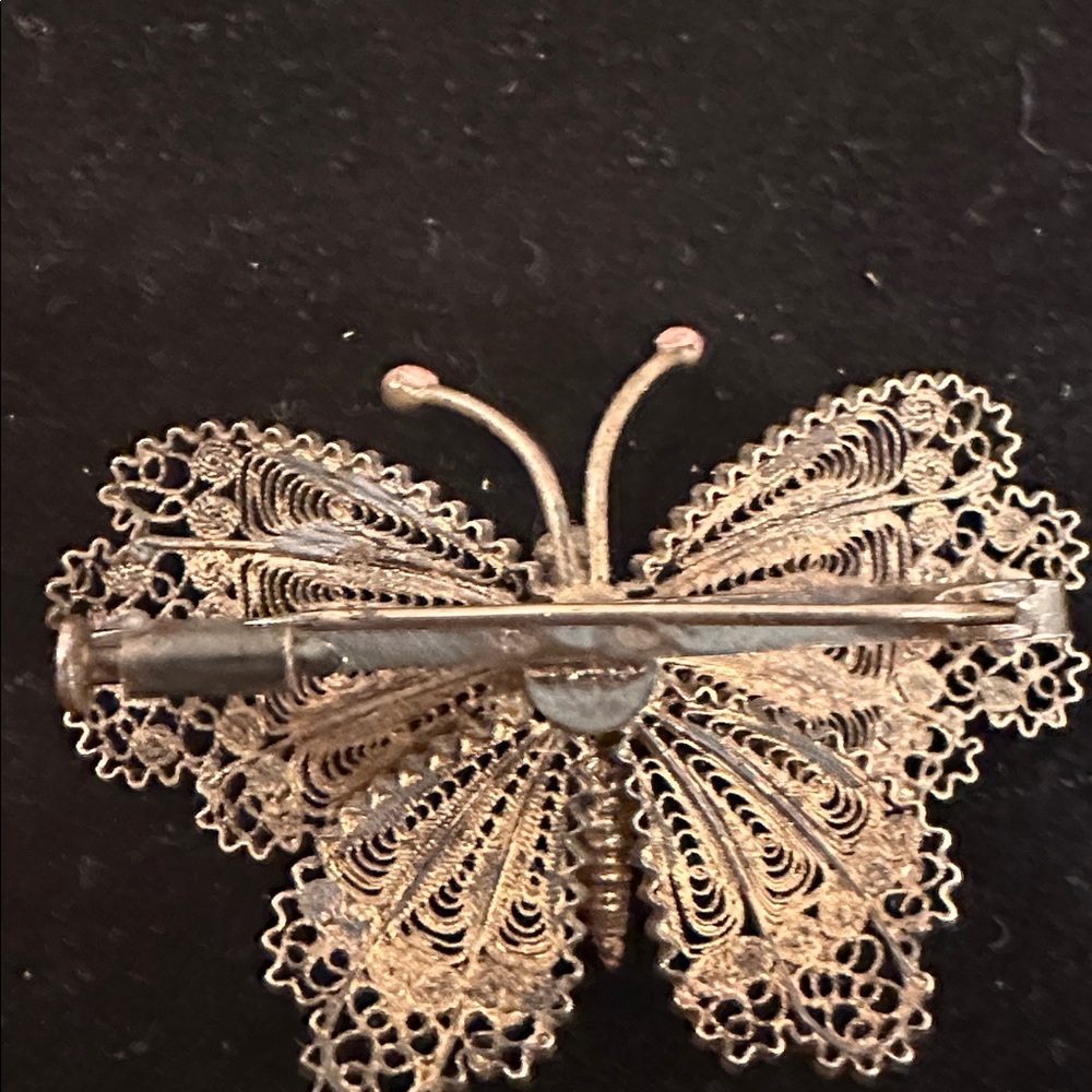 Antique 800 Silver Filigree Butterfly Brooch – Gold Wash – 3D Design - Picture 4 of 4
